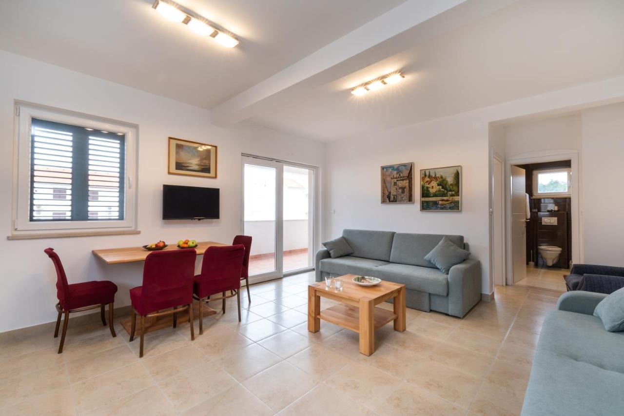 Villa Iva Mirce Εξωτερικό φωτογραφία